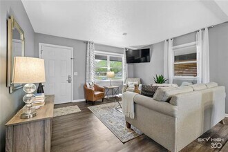 110 SE 13th St in Bentonville, AR - Building Photo - Building Photo