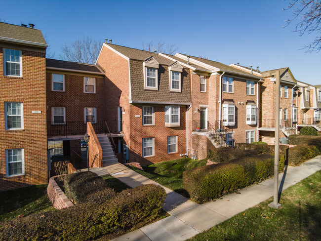 The Overlook in Silver Spring, MD - Building Photo - Building Photo