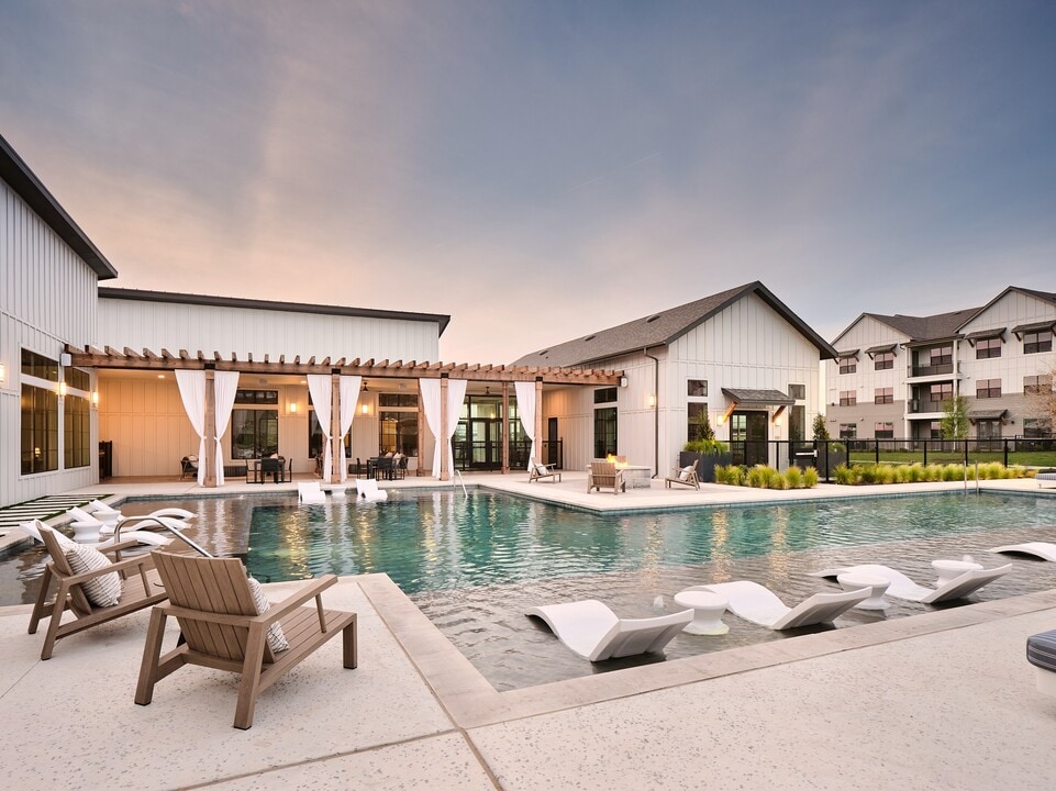 Citizen House Decker in Austin, TX - Foto de edificio