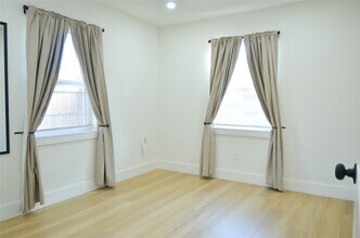 3011 Columbia St in Houston, TX - Building Photo - Building Photo