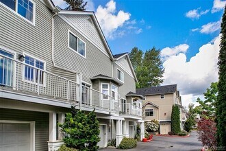 959 232nd Ln NE in Sammamish, WA - Building Photo - Building Photo