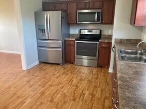 122 Stonefield Cir in Shelbyville, TN - Building Photo - Building Photo