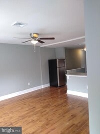 2829 W Oxford St photo'
