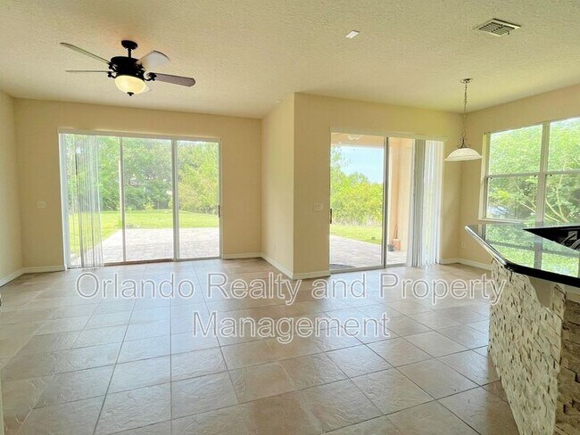 9025 Leeland Archer Blvd in Orlando, FL - Building Photo - Building Photo