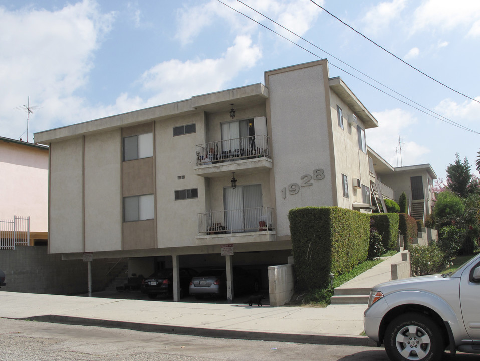 1928 Carmen Ave in Los Angeles, CA - Foto de edificio