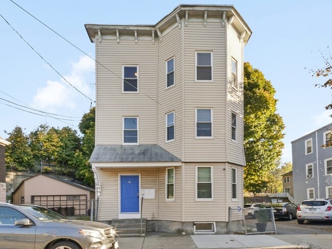 63 Marshfield St, Unit 3