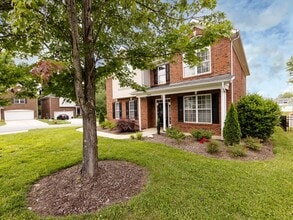10836 Clark Street in Davidson, NC - Building Photo - Building Photo