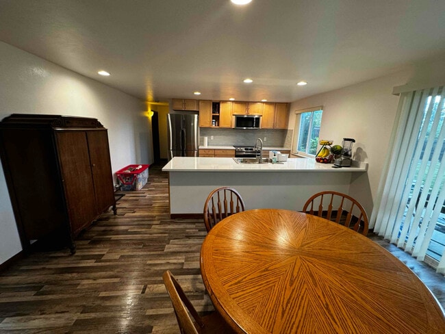 8295 W 71st Ave in Arvada, CO - Foto de edificio - Building Photo