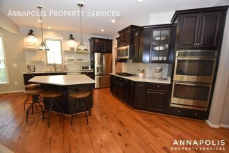 875 Nancy Lynn Ln in Arnold, MD - Building Photo - Building Photo