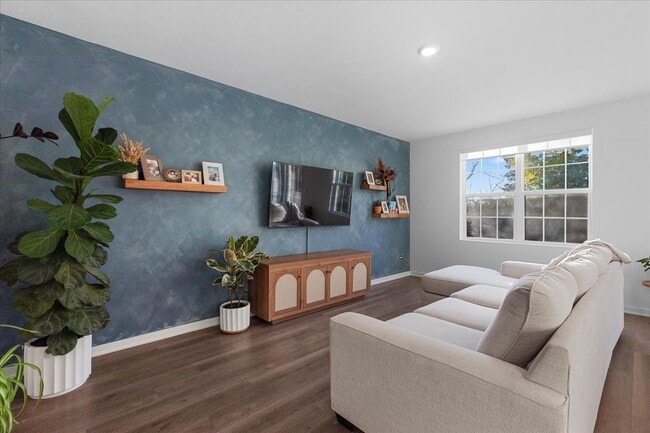 271 Charlestowne Lakes Dr in St. Charles, IL - Building Photo - Building Photo