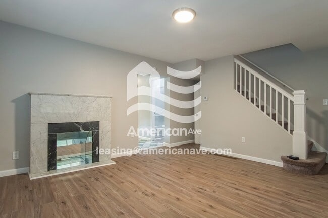 414 Johnston Rd in Pittsburgh, PA - Foto de edificio - Building Photo