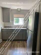 3214 Greenfield Rd in Royal Oak, MI - Building Photo - Building Photo