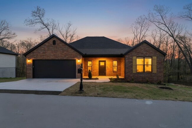 property at 98 Selkirk Dr