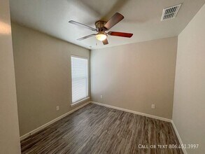 2103 N Avenue J in Lubbock, TX - Building Photo - Building Photo