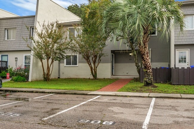 906 Ventura Pl in Mount Pleasant, SC - Building Photo - Building Photo