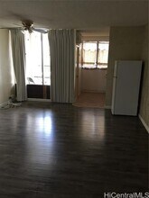 747 Amana St in Honolulu, HI - Building Photo - Building Photo