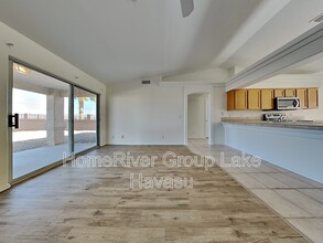 1285 Tanqueray Dr in Lake Havasu City, AZ - Building Photo - Building Photo