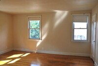 918 Elm Ridge Ave, Unit 2nd Floor photo'