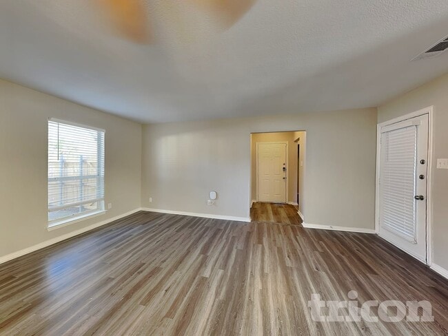 836 Greenridge Dr in Arlington, TX - Building Photo - Building Photo