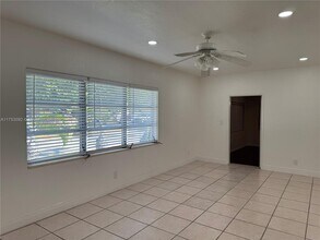 1110 S 19th Ave in Hollywood, FL - Building Photo - Building Photo