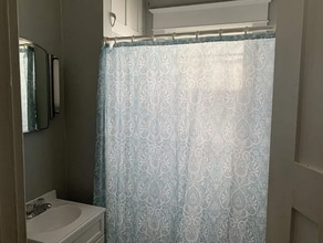 319 S Maple Ave in Green Bay, WI - Building Photo - Building Photo