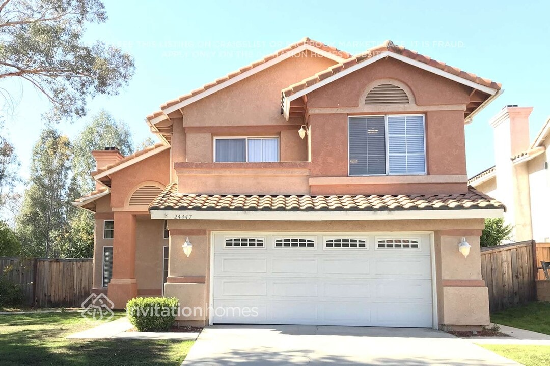 24447 Calle Santa Monica in Murrieta, CA - Building Photo