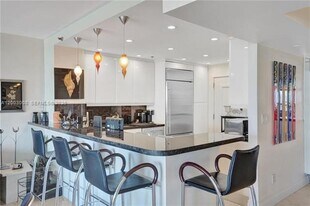 11113 Biscayne Blvd in North Miami, FL - Building Photo