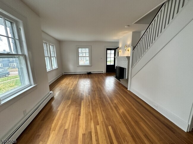 28 Fuller Ave in Chatham, NJ - Building Photo - Building Photo