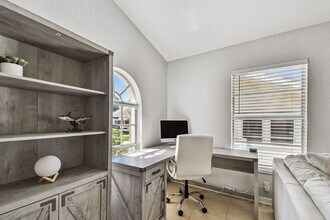 1763 Montana Ave NE in St. Petersburg, FL - Building Photo - Building Photo