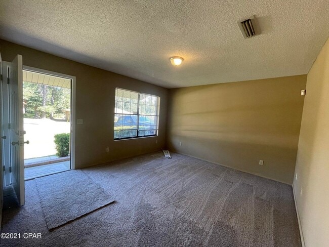 2937 Harley Dr in Marianna, FL - Building Photo - Building Photo