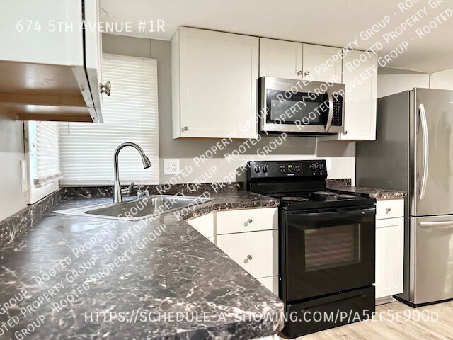 674 5th Ave in Troy, NY - Building Photo - Building Photo