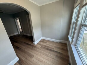 127 Westford St in Lowell, MA - Building Photo - Building Photo