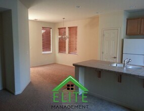 3397 Soda Way in Sacramento, CA - Building Photo - Building Photo