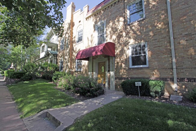 1363 N Gaylord in Denver, CO - Foto de edificio - Building Photo