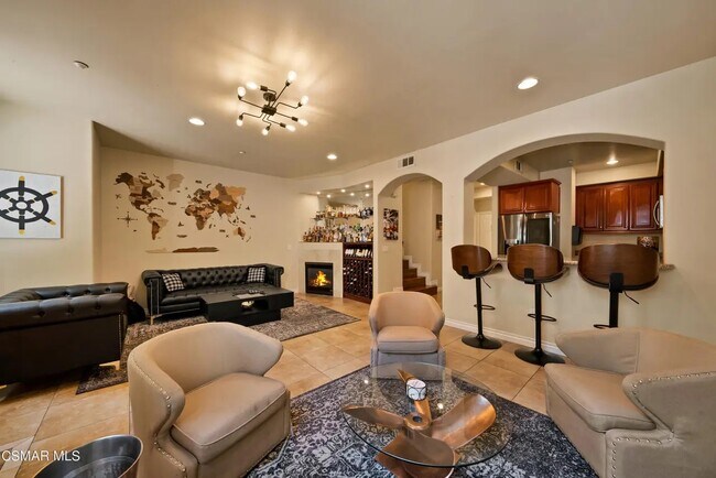 2367 Chiquita Ln in Thousand Oaks, CA - Building Photo - Building Photo