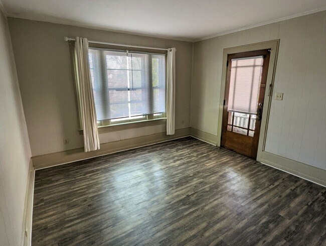 755 W 3rd St-Unit -755 W. Third Street #2 in Williamsport, PA - Building Photo - Building Photo