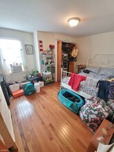 112 Thorndike St-Unit -Apt 3 in Cambridge, MA - Foto de edificio - Building Photo