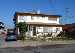 11413 Menlo Ave Apartamentos