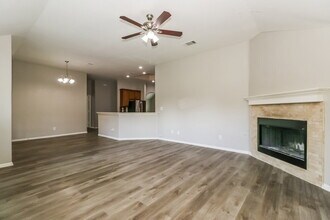 1021 Mesquite Hollow Pl in Round Rock, TX - Building Photo - Building Photo