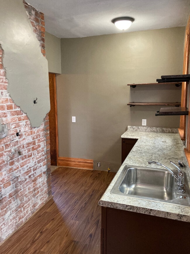 406 Wabana St in Pittsburgh, PA - Building Photo - Building Photo