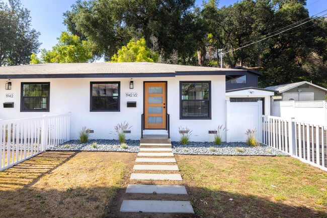 1944 Chickasaw Ave in Los Angeles, CA - Building Photo - Building Photo