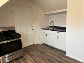 65 Linsley Ave in Meriden, CT - Building Photo - Building Photo