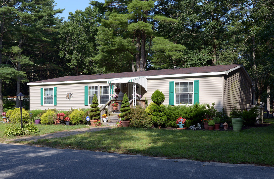 Cranberry Village in Carver, MA - Building Photo