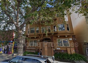 359 Grand Ave in Oakland, CA - Building Photo