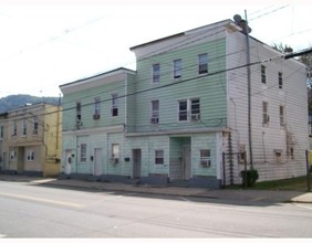 75-79 Broadway in Haverstraw, NY - Building Photo - Building Photo