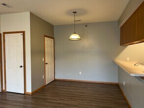 2323 E Porter Ave in Des Moines, IA - Foto de edificio - Building Photo