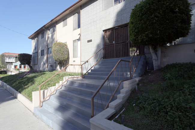 Elmwood Terrace in Los Angeles, CA - Foto de edificio - Building Photo