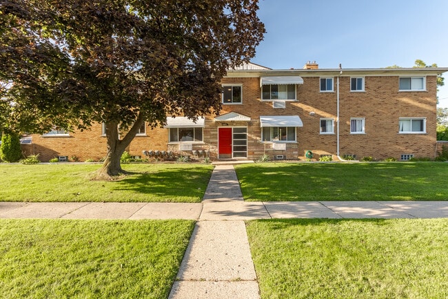 property at 1909 Gardenia Ave