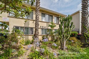 2314 S Corning St in Los Angeles, CA - Building Photo