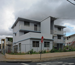 94-102 Pupuole St in Waipahu, HI - Building Photo - Building Photo